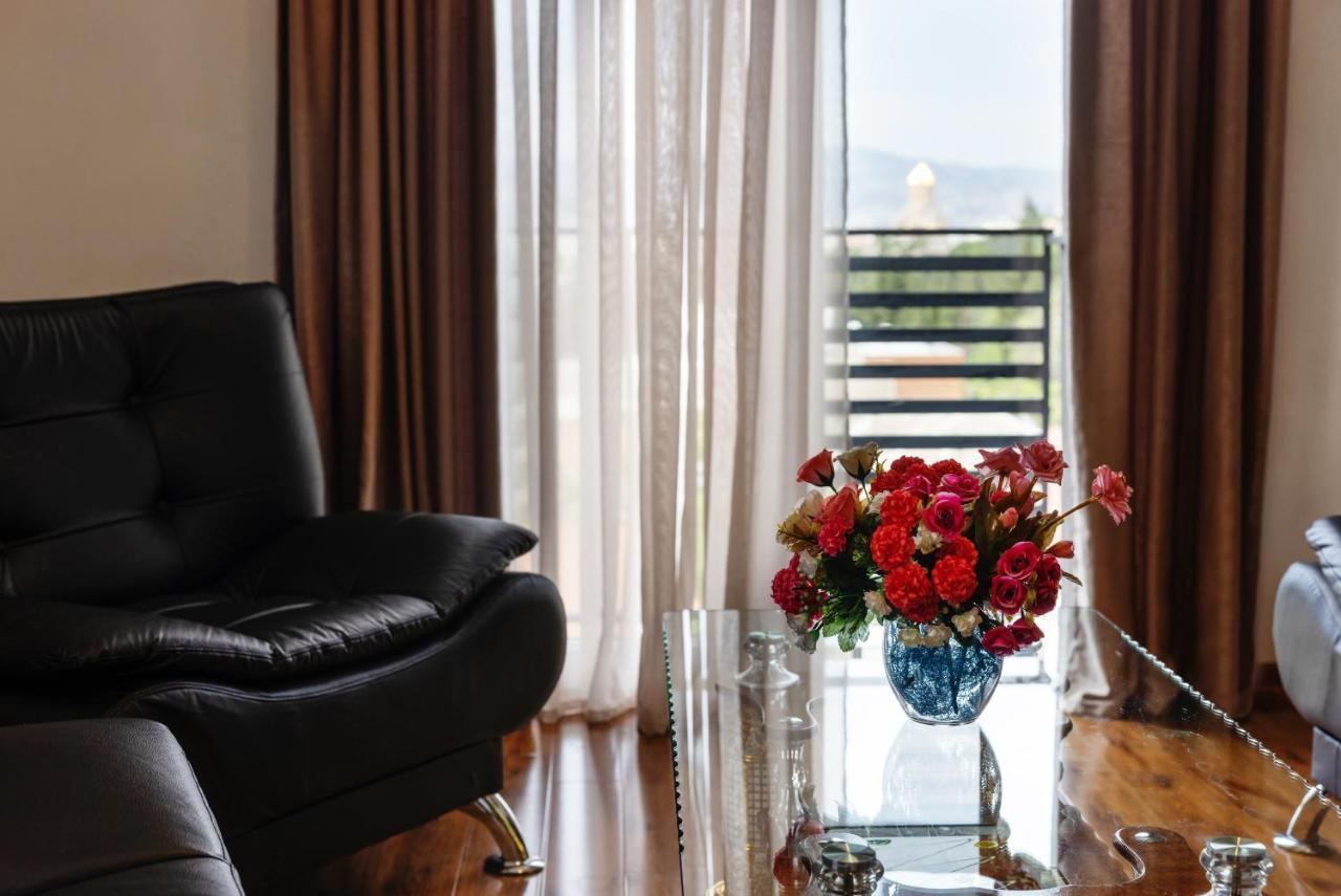Hotel Grand Palace Тбилиси Экстерьер фото
