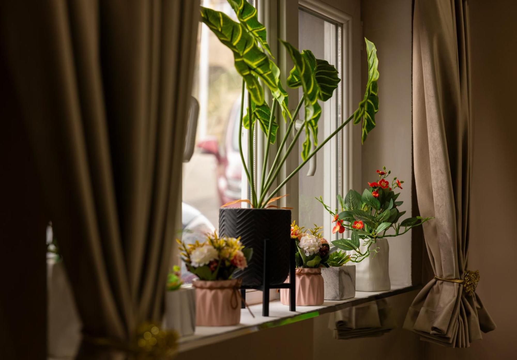 Hotel Grand Palace Тбилиси Экстерьер фото